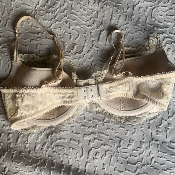 Bundle of 3 bras size 34D - Picture 11 of 13